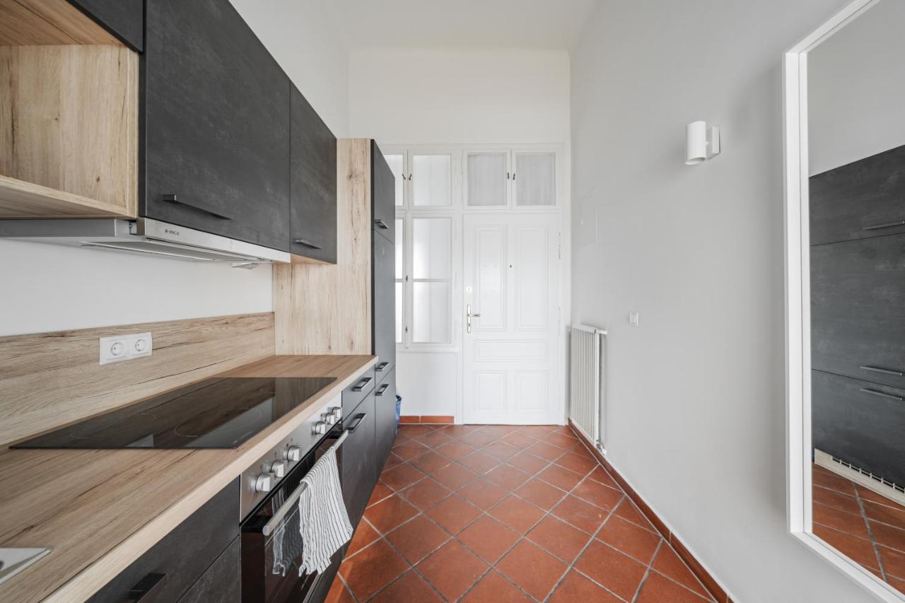 Stylisch Condo In Vienna'S 18Th District Exteriör bild